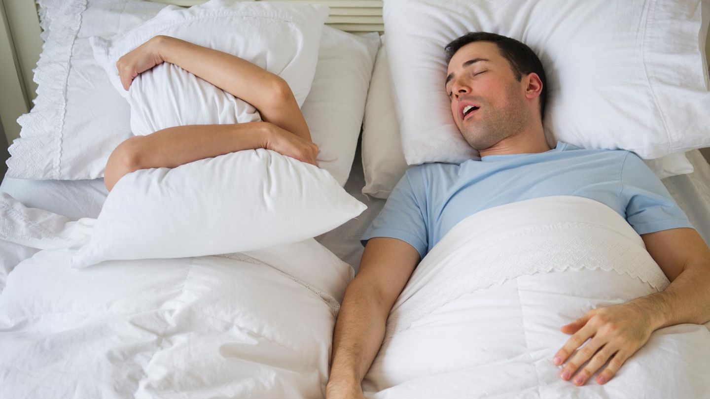 Snoring Relief: Proven Tips for Quieter, Restful Sleep
